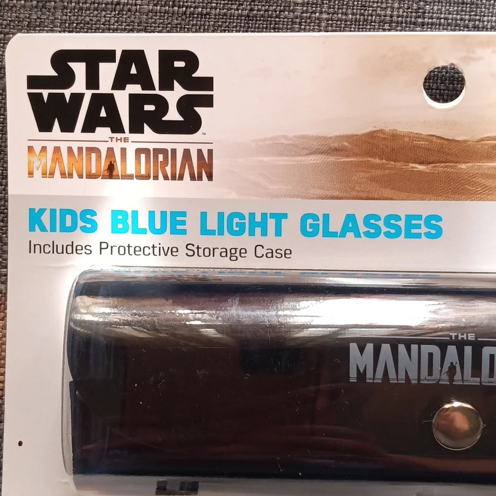 🆕Disney Star Wars Mandalorian Kids Blue Light Glasses w/ Protective Case- Grey